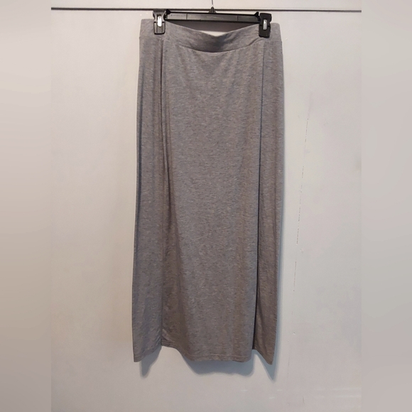 Old Navy Maxi Skirt - Picture 1 of 3